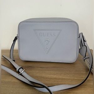 Gorgeous blue Guess crossbody purse